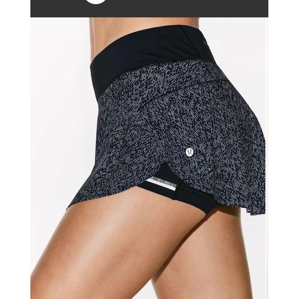 Lululemon Quick Pace Skirt Skort Soundwave White Black 6 Athletic Running Tennis